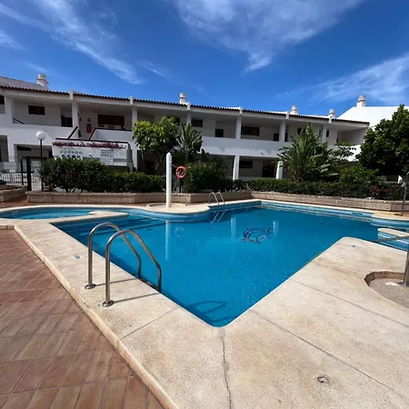 Sunset Op Luxury - Pool - Apartman